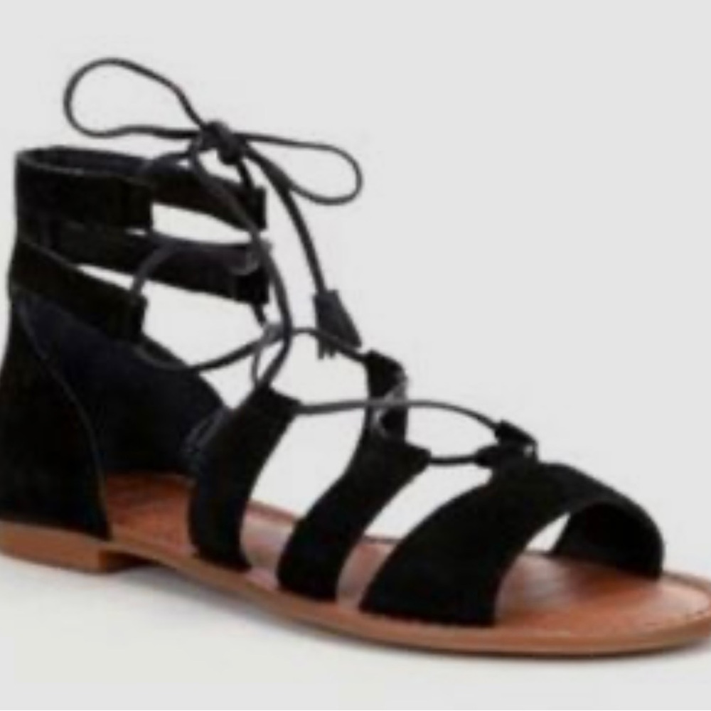 Women’s size 6 Gianni Bini gladiator sandals